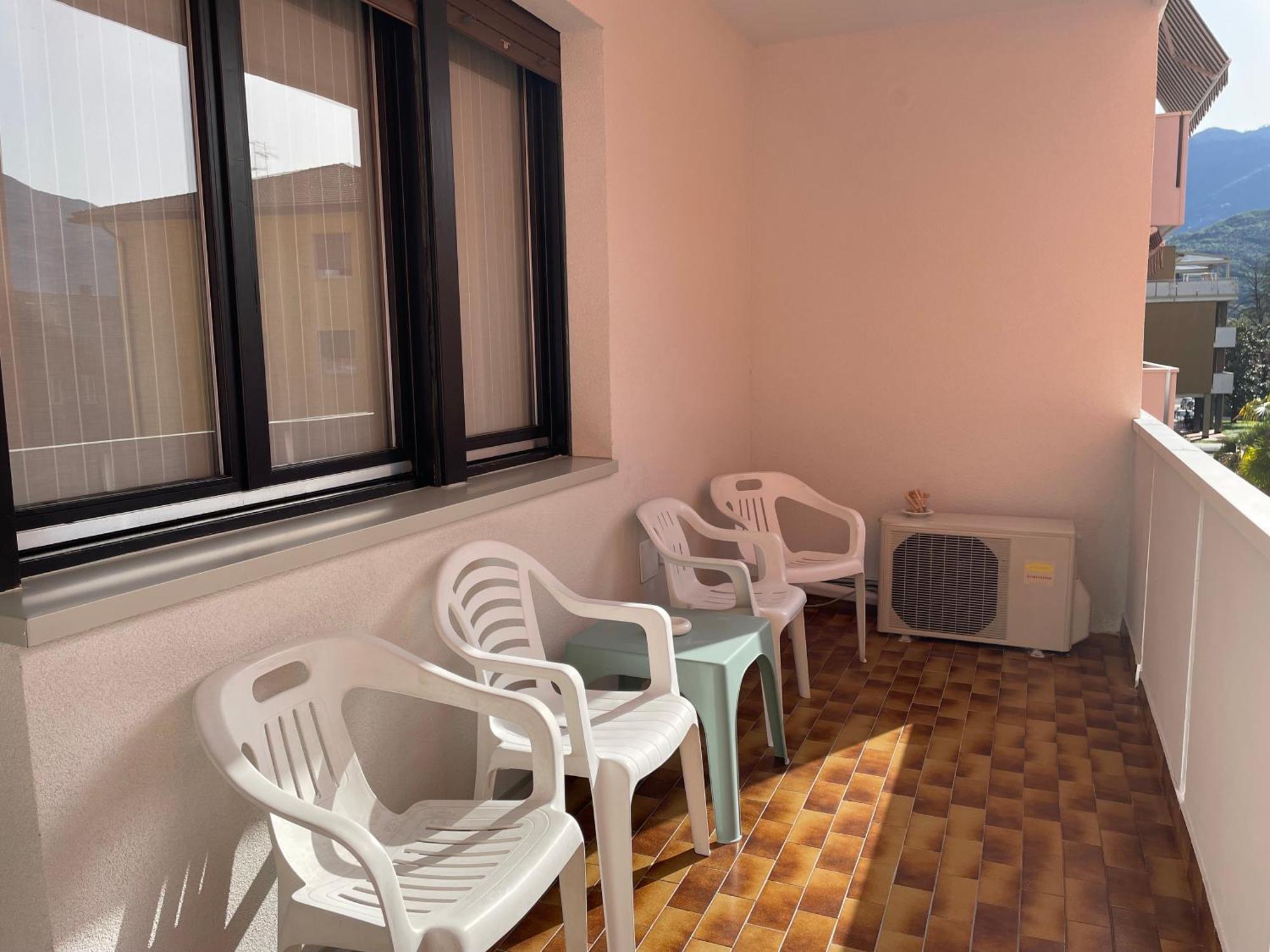 Appartamento spazioso con 3 camere da letto Riva del Garda Esterno foto